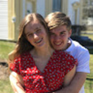 Meet your Posher, Holly